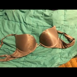 Victoria’s Secret bombshell